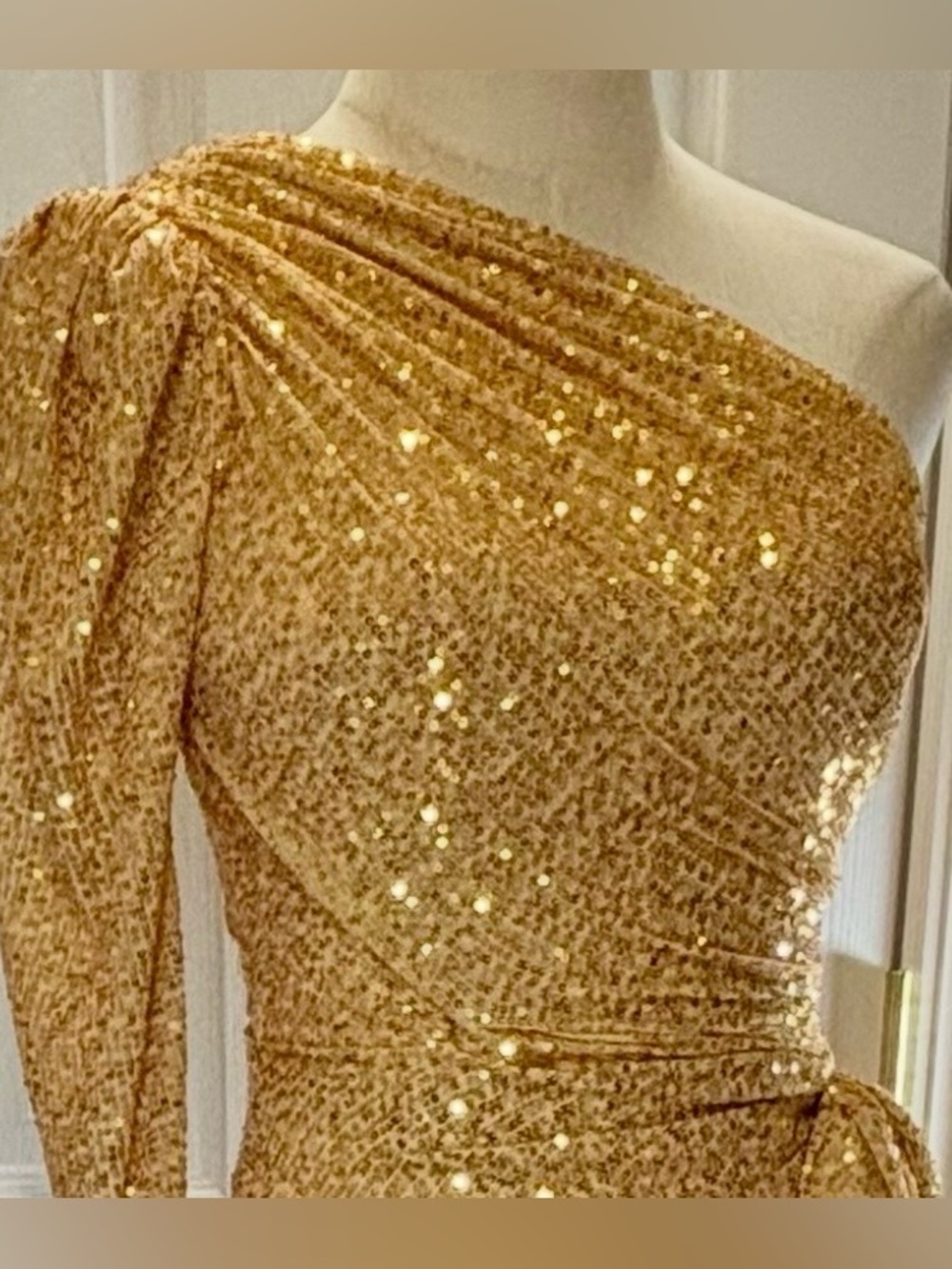 IEENA For MAC Duggal NWT Gold Sequined One Shoulder SideBow Dress Size 2 #26977 - Picture 3 of 13